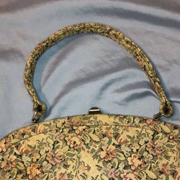 Vintage 20s Tapestry Handbag - Picture 4 of 14